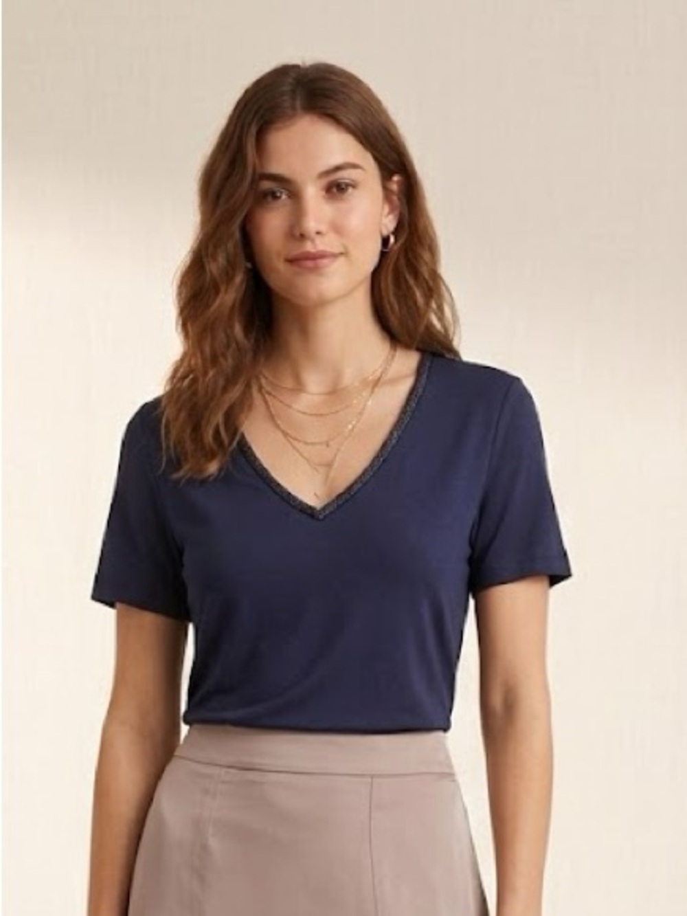 Reiss navy blue fancy V neck t shirt medium